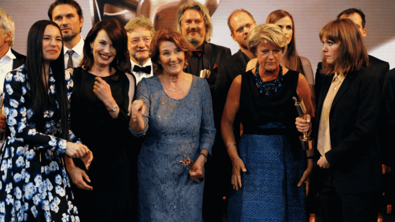 Deutsche Schauspielerinnen über 60: Bekannte Stars aus Film und TV